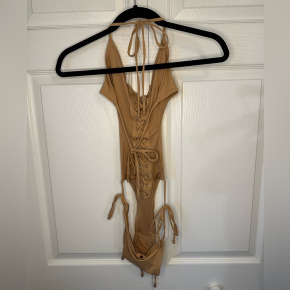 SKIMS Recycled Swim Lace-up Monokini Sz.XS (will fit small) Ochre Cocoa & Onyx - Picture 8 of 16